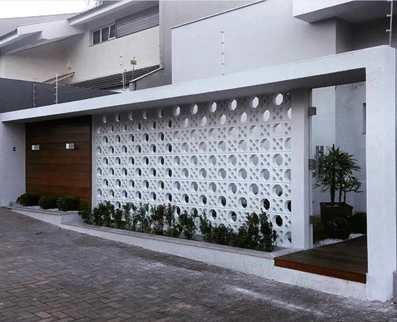 Gạch bông ốp cổng