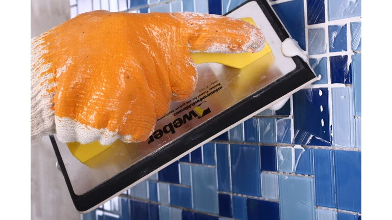 keo chà ron so với xi măng trắng